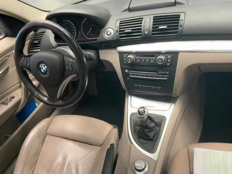 BMW 1er 120d 2008 – снимка 18