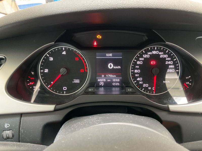 Audi A4 2.0 TDI Ambiente 2010 – снимка 4