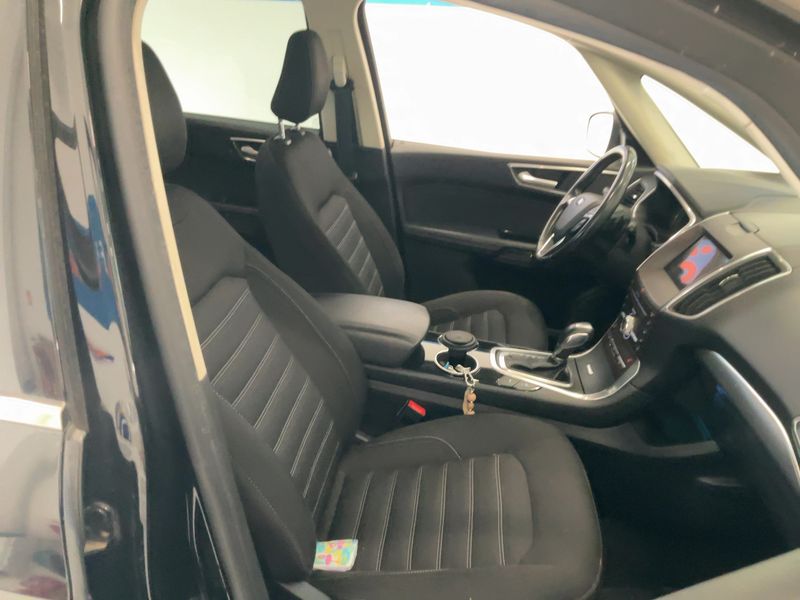 Ford Galaxy 2.0 TDCi Titanium 2018 – снимка 16