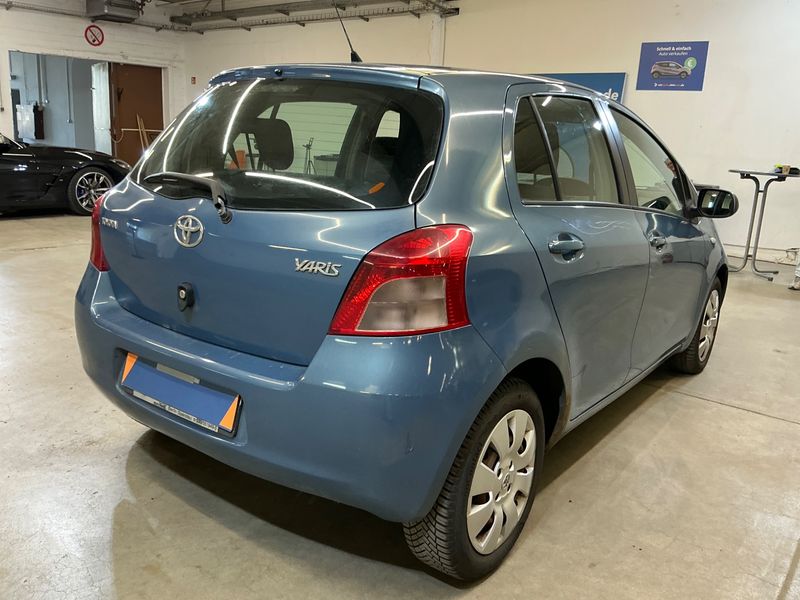 Toyota Yaris 1.3 VVT-i Sol 2007 – снимка 2