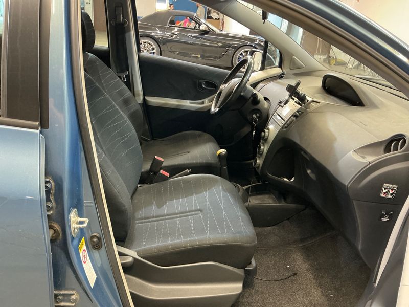 Toyota Yaris 1.3 VVT-i Sol 2007 – снимка 3