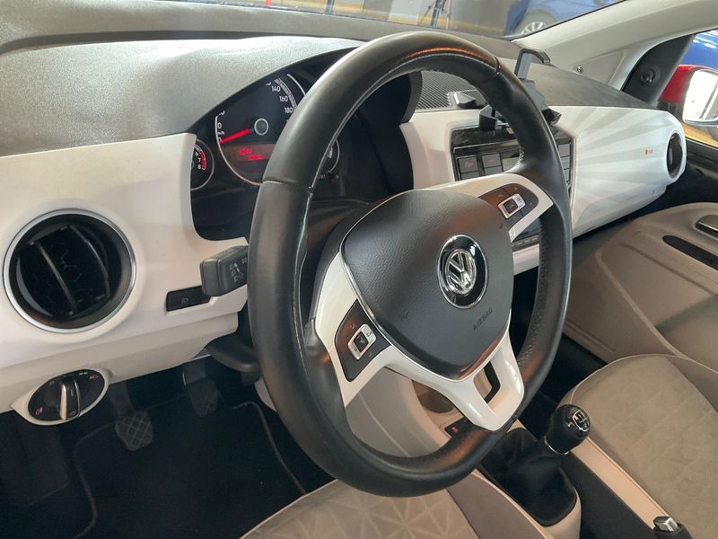 Volkswagen up! 1.0 TSI Comfortline BlueMotion Tech 2016 – снимка 32