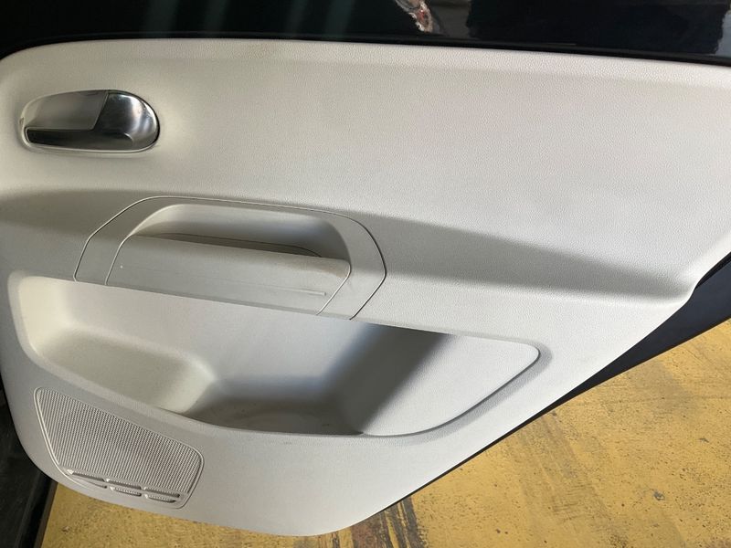 Volkswagen up! 1.0 TSI Comfortline BlueMotion Tech 2016 – снимка 23