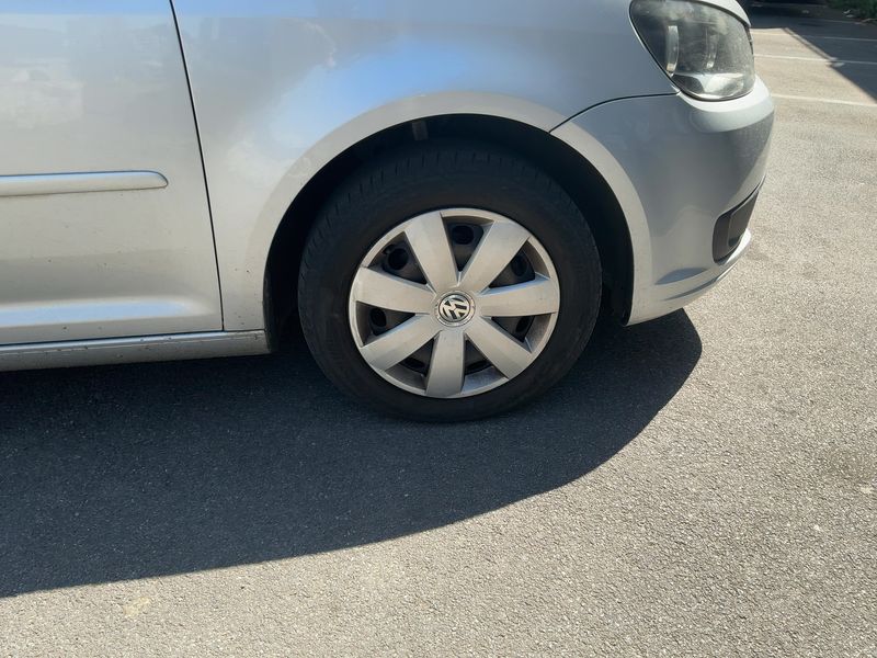 Volkswagen Touran 1.4 TSI Comfortline 2012 – снимка 11