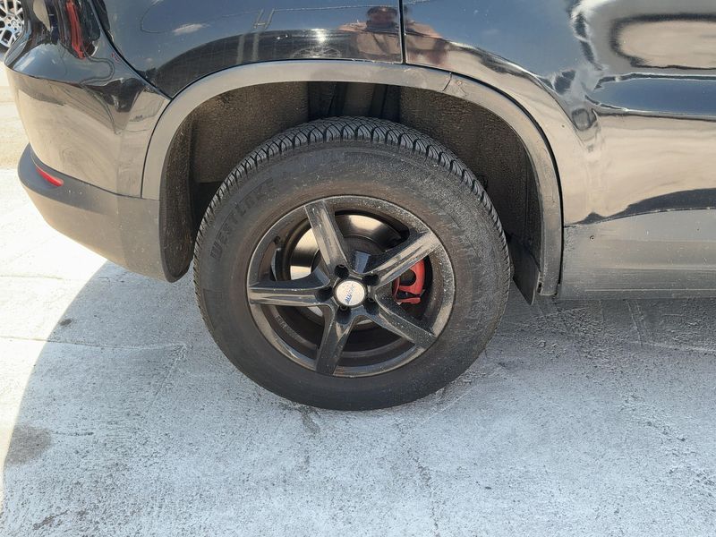 Volkswagen Tiguan 2.0 TDI Sport & Style 4Motion 2009 – снимка 9