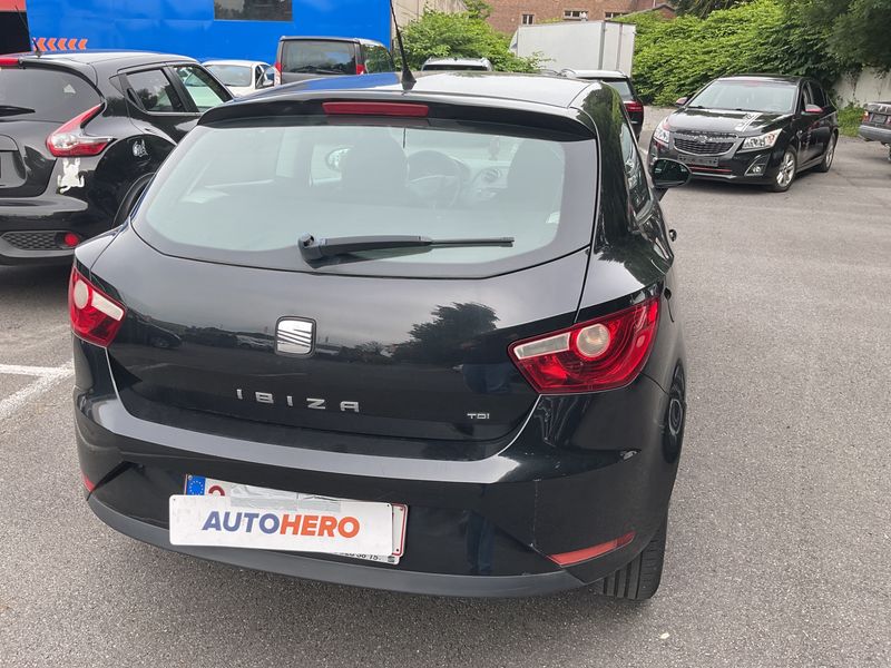 Seat Ibiza 1.6 TDI Stylance / Style 2013 – снимка 2