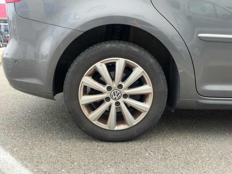 Volkswagen Touran 2.0 TDI Highline BlueMotion Tech 2014 – снимка 19