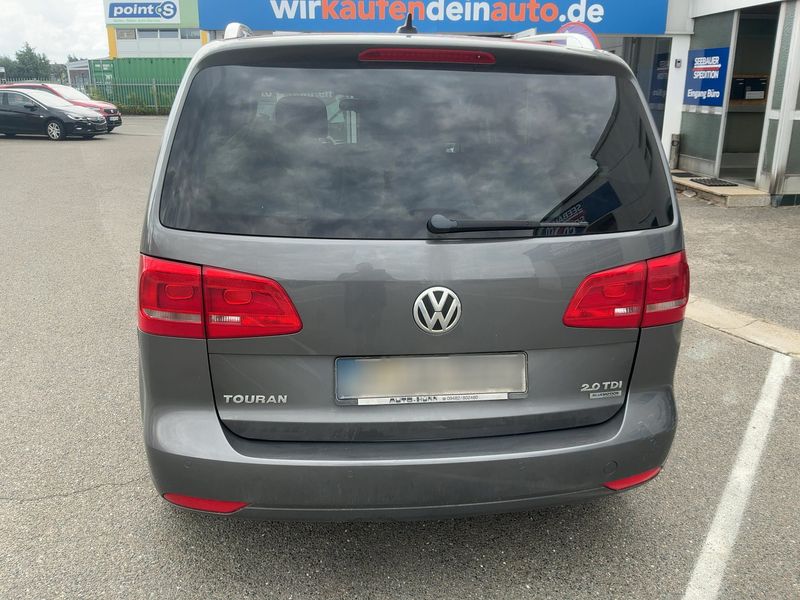 Volkswagen Touran 2.0 TDI Highline BlueMotion Tech 2014 – снимка на щета