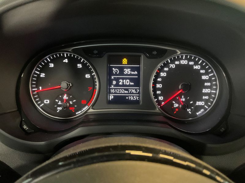 Audi A1 Sportback 1.4 TFSI S line Sportpaket 2013 – снимка 19