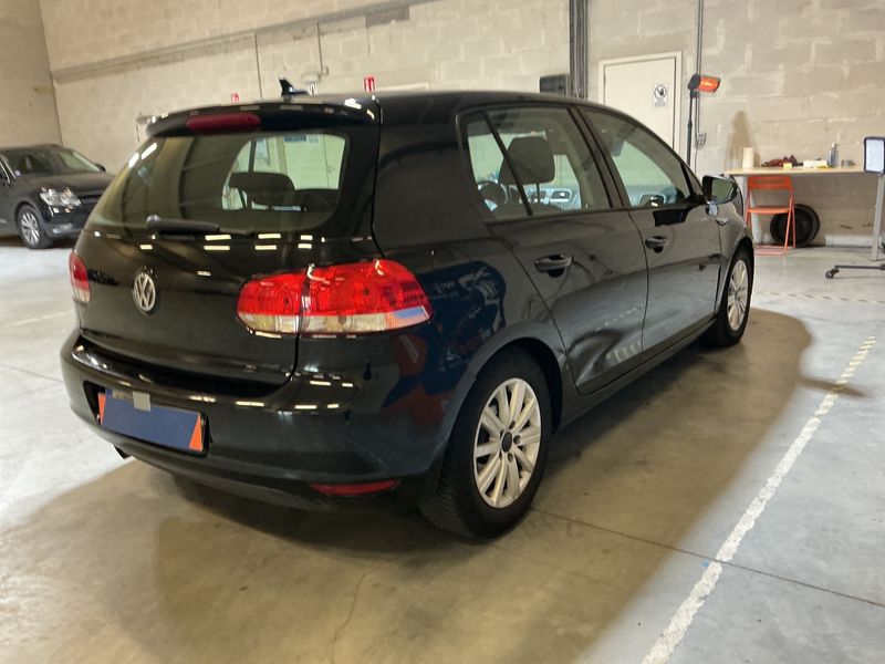 Volkswagen Golf VI 1.6 TDI Trendline BlueMotion Tech 2011 – снимка 2