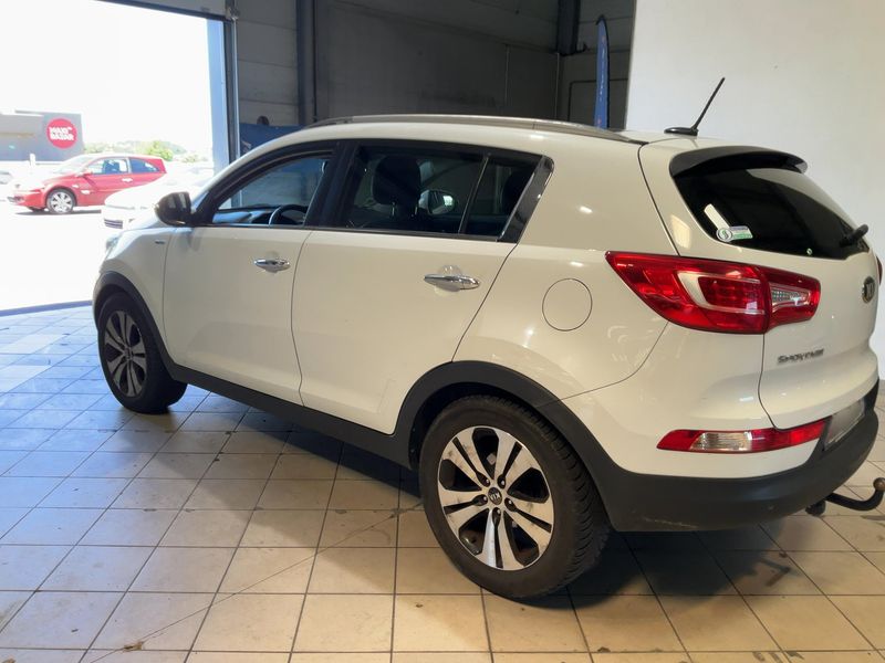 Kia Sportage 2.0 CRDi Premium 4WD 2012 – снимка 6