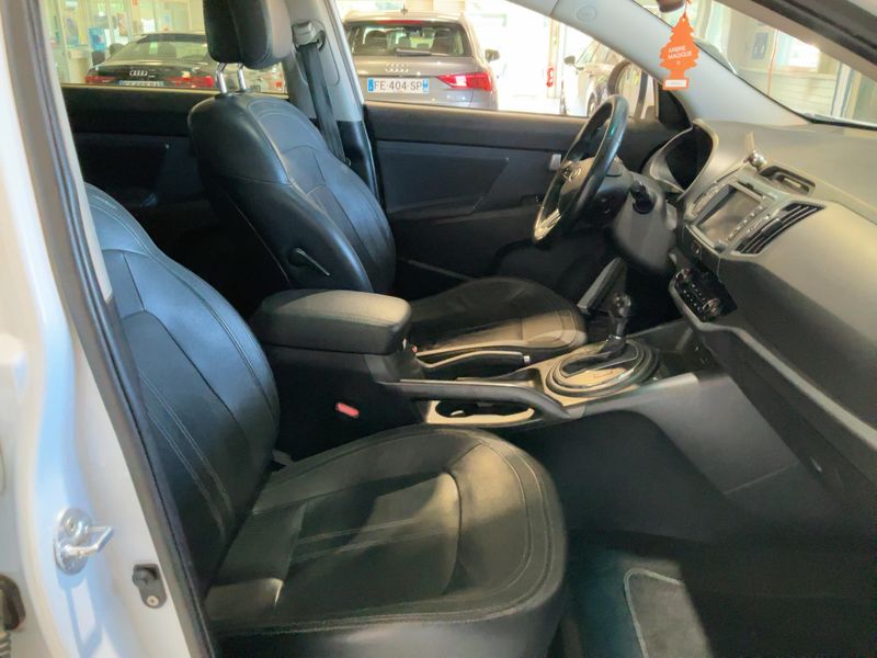 Kia Sportage 2.0 CRDi Premium 4WD 2012 – снимка 16