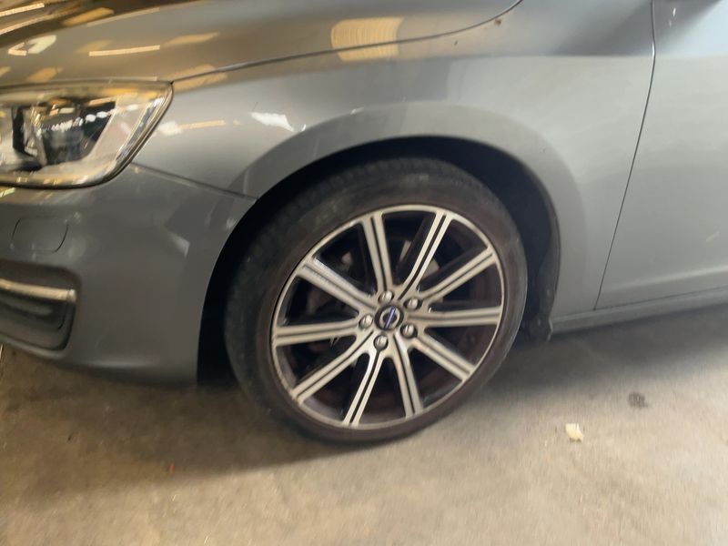 Volvo V60 2.0 D3 Momentum 2016 – снимка 3