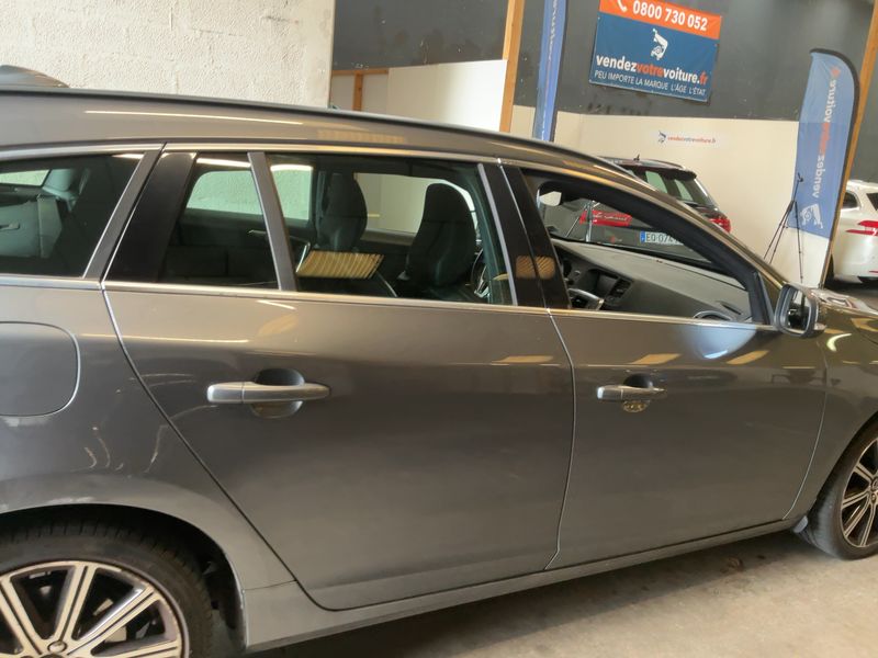 Volvo V60 2.0 D3 Momentum 2016 – снимка 10