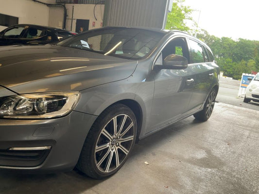 Volvo V60 2.0 D3 Momentum 2016 – снимка 2