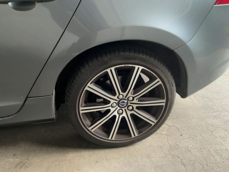 Volvo V60 2.0 D3 Momentum 2016 – снимка 5
