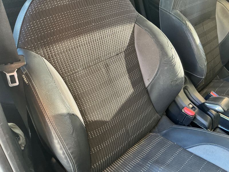 Peugeot 2008 1.6 Blue-HDi Allure 2015 – снимка 29