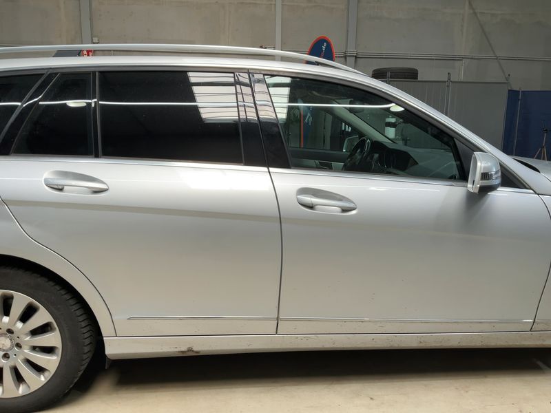 Mercedes-Benz C-Klasse C 220 CDI T BlueEfficiency Avantgarde 2011 – снимка 10