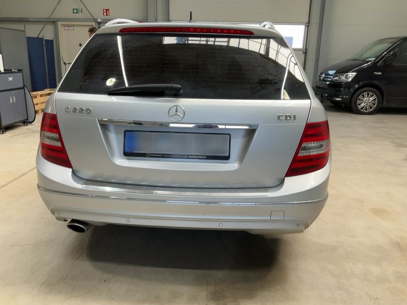 Mercedes-Benz C-Klasse C 220 CDI T BlueEfficiency Avantgarde 2011 – снимка 7