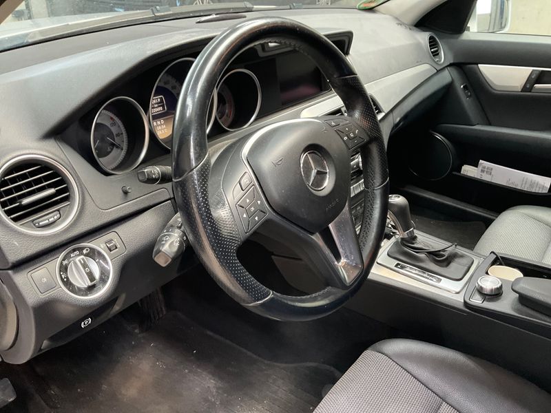 Mercedes-Benz C-Klasse C 220 CDI T BlueEfficiency Avantgarde 2011 – снимка 25