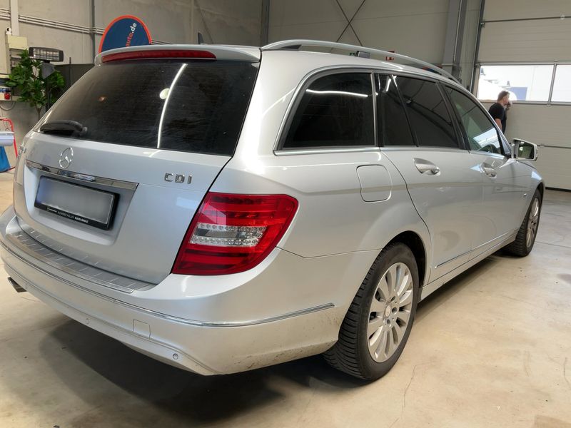 Mercedes-Benz C-Klasse C 220 CDI T BlueEfficiency Avantgarde 2011 – снимка 8