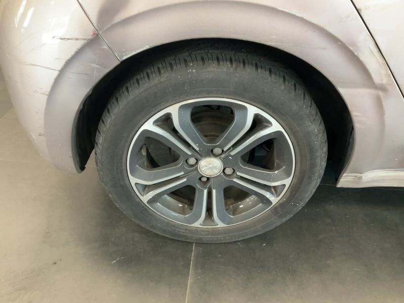 Peugeot 208 1.4 HDi Active 2014 – снимка 9