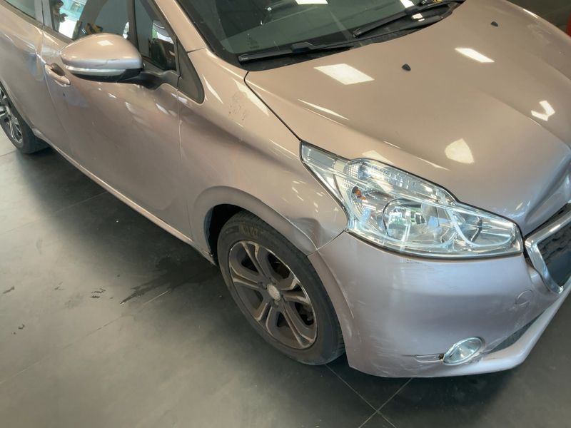 Peugeot 208 1.4 HDi Active 2014 – снимка 12