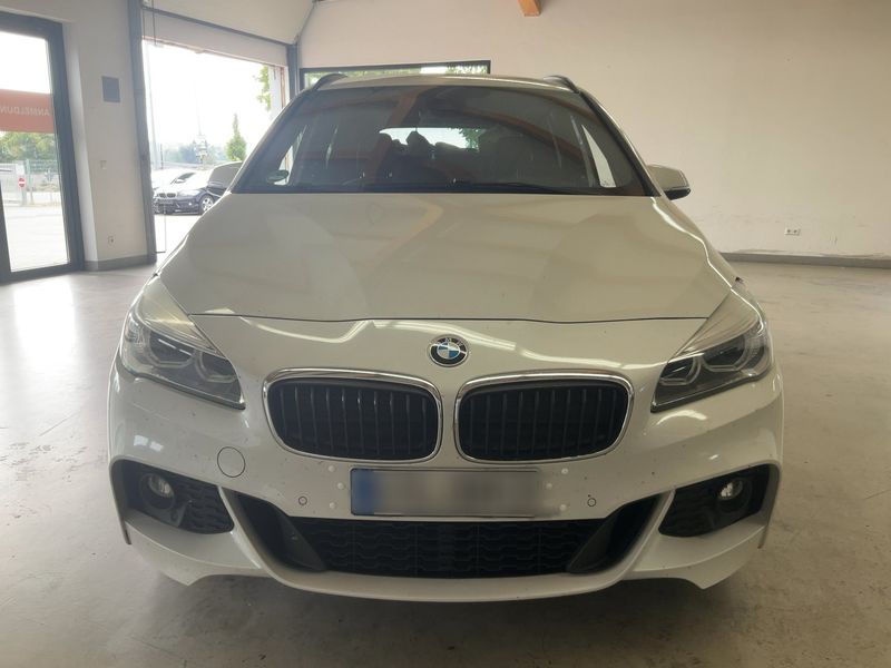 BMW 2er 220d Gran Tourer xDrive M Sport 2016 – снимка 14