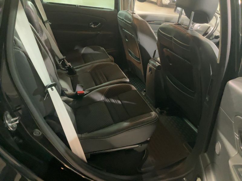 Renault Scenic 1.6 dCi BOSE Edition 2016 – снимка 19