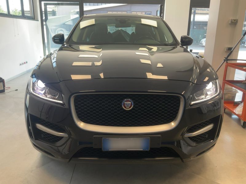Jaguar F-Pace 30d R-Sport AWD 2017 – снимка 14