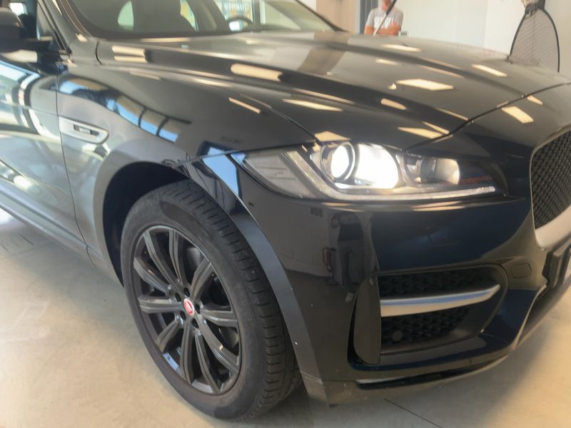 Jaguar F-Pace 30d R-Sport AWD 2017 – снимка 12