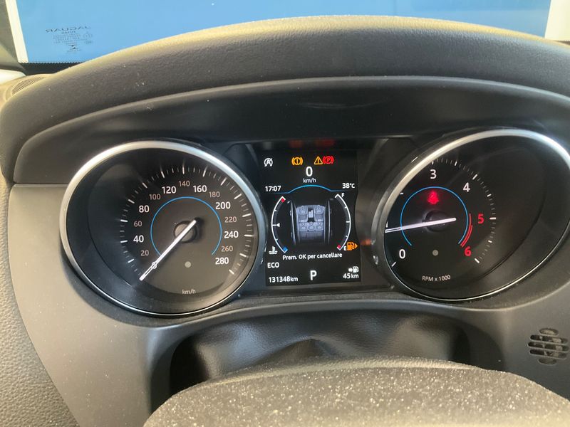 Jaguar F-Pace 30d R-Sport AWD 2017 – снимка 19