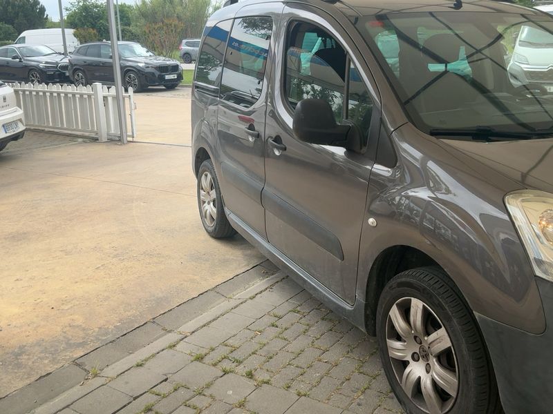 Peugeot Partner 1.6 Blue-HDi Outdoor 2017 – снимка 12