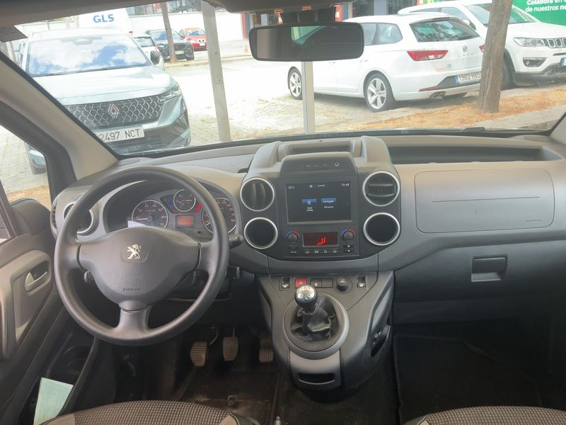 Peugeot Partner 1.6 Blue-HDi Outdoor 2017 – снимка 17