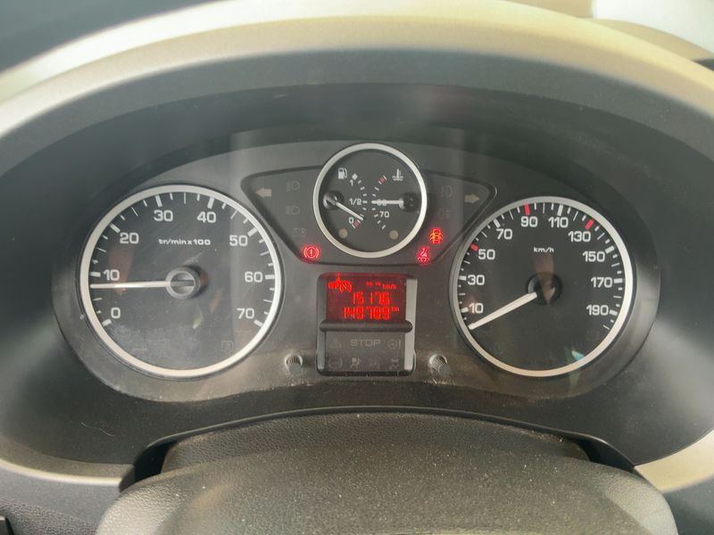 Peugeot Partner 1.6 Blue-HDi Outdoor 2017 – снимка 18