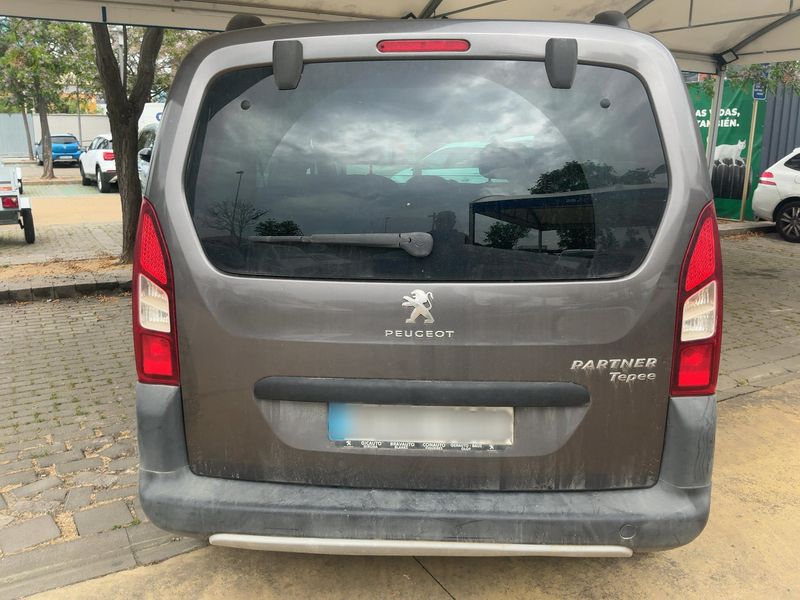 Peugeot Partner 1.6 Blue-HDi Outdoor 2017 – снимка 7