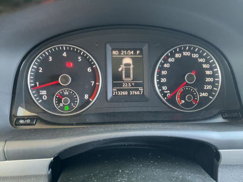 Volkswagen Touran 1.4 TSI Advance BlueMotion Tech 2015 – снимка 18
