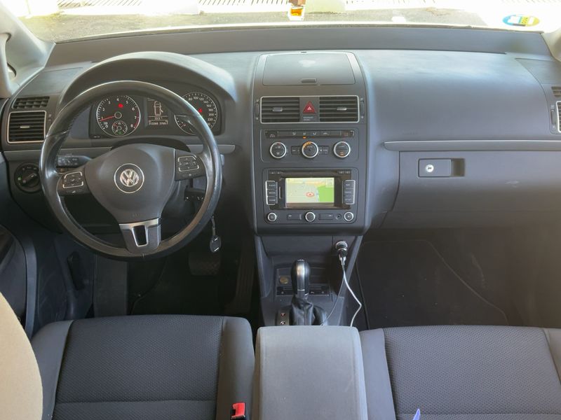 Volkswagen Touran 1.4 TSI Advance BlueMotion Tech 2015 – снимка 17