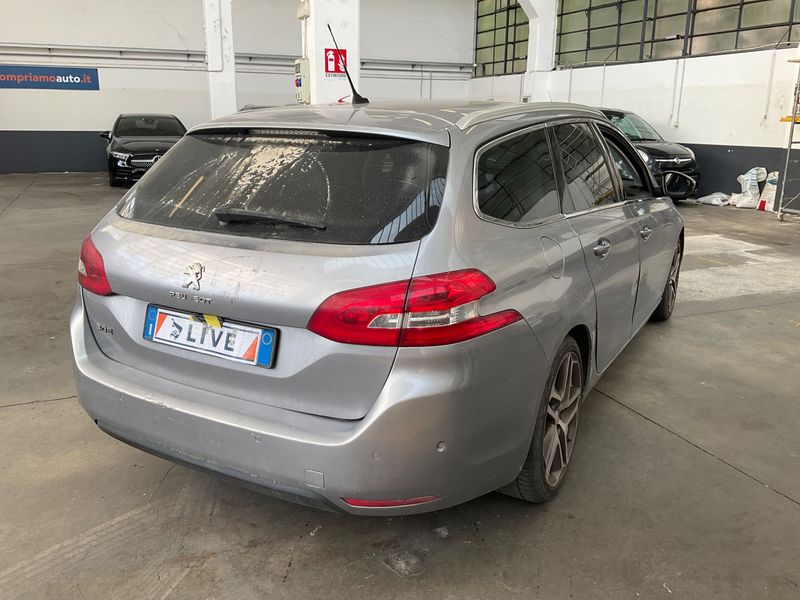 Peugeot 308 1.6 e-HDi Allure 2014 – снимка 2