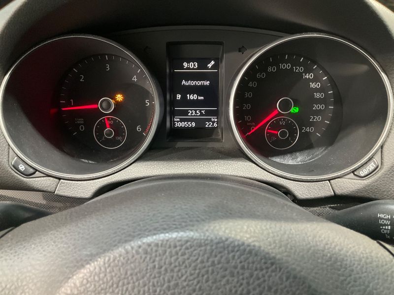 Volkswagen Golf VI 1.6 TDI Comfortline BlueMotion Tech 2012 – снимка 4