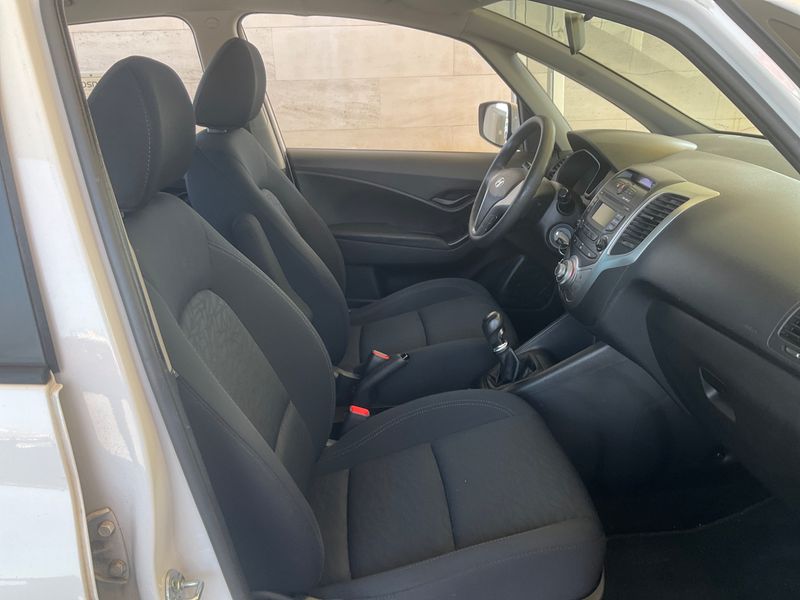 Hyundai ix20 1.4 Classic 2012 – снимка 3