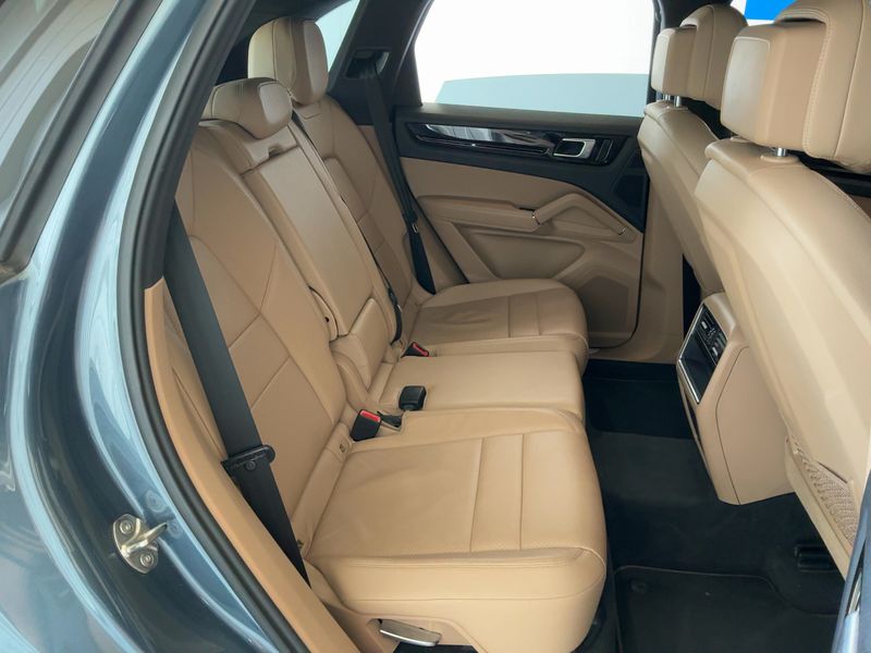 Porsche Cayenne E-Hybrid 2019 – снимка 19