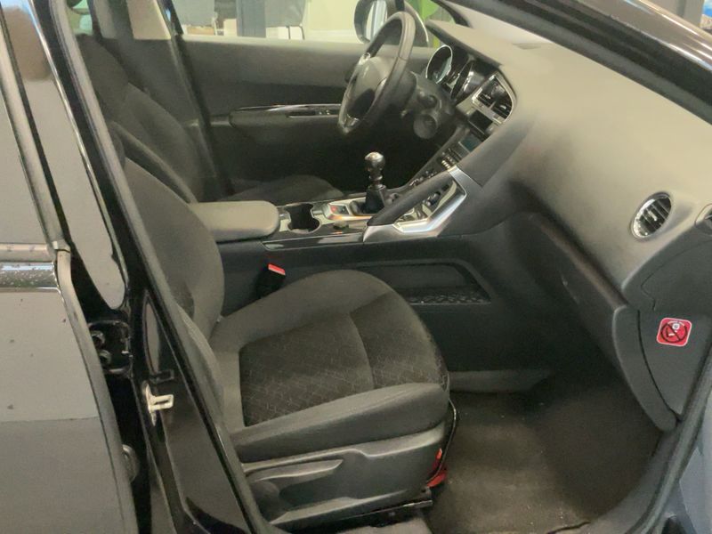 Peugeot 3008 1.6 HDi Style 2015 – снимка 16