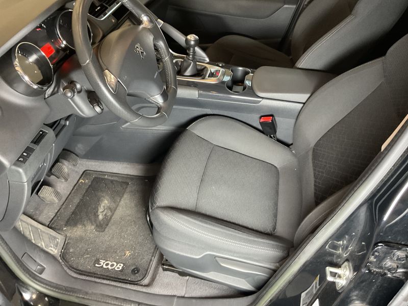 Peugeot 3008 1.6 HDi Style 2015 – снимка 25