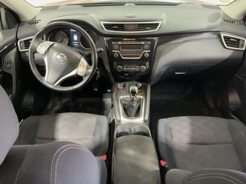 Nissan Qashqai 1.6 dCi Acenta 4x4 2015 – снимка 17