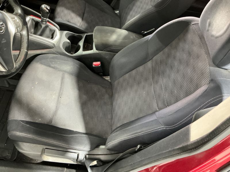 Nissan Qashqai 1.6 dCi Acenta 4x4 2015 – снимка 32