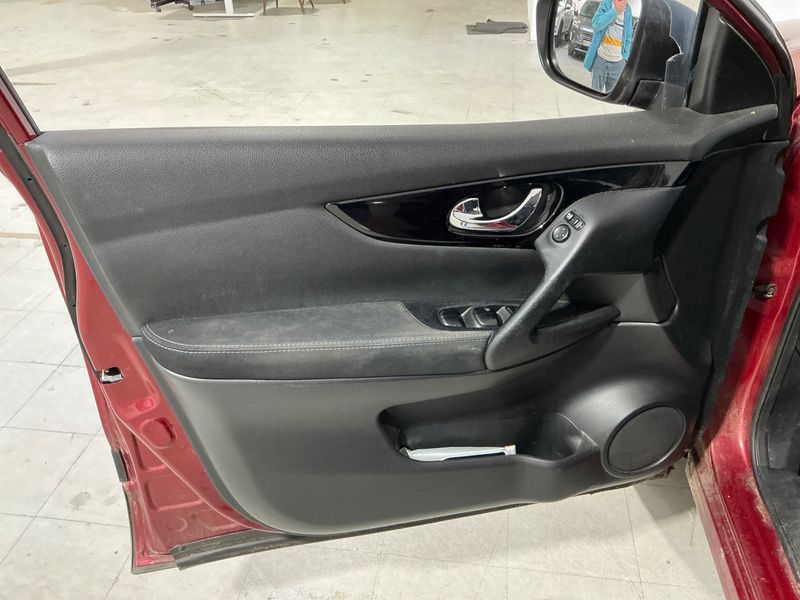Nissan Qashqai 1.6 dCi Acenta 4x4 2015 – снимка 34