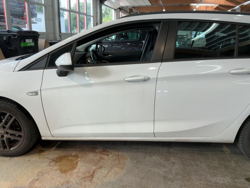 Opel Astra 1.6 CDTI DPF Business Start/Stop 2019 – снимка 4