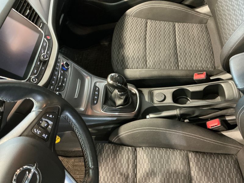 Opel Astra 1.6 CDTI DPF Business Start/Stop 2019 – снимка 29