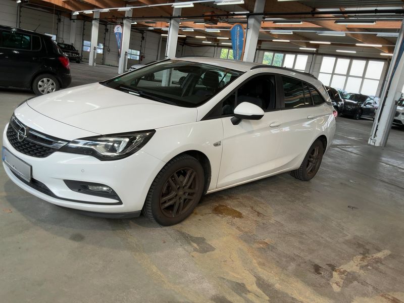 Opel Astra 1.6 CDTI DPF Business Start/Stop 2019 – снимка 2
